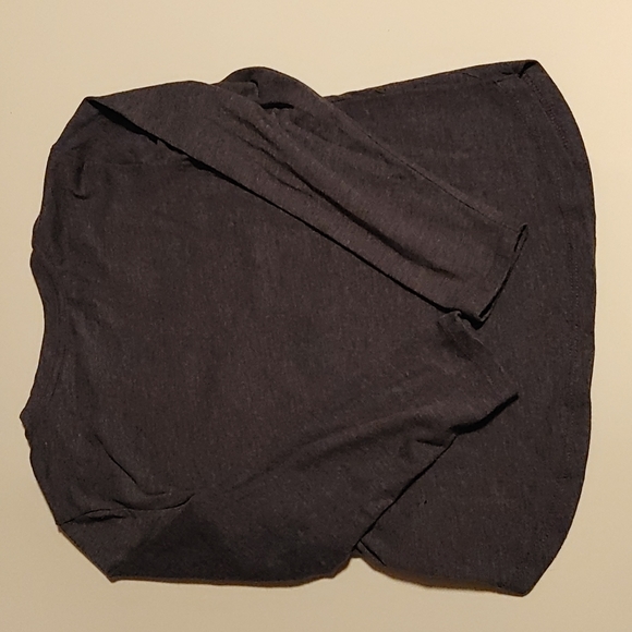 3/$25 OLD Navy long sleeves children t-shirt with figure skates applique - Picture 8 of 9